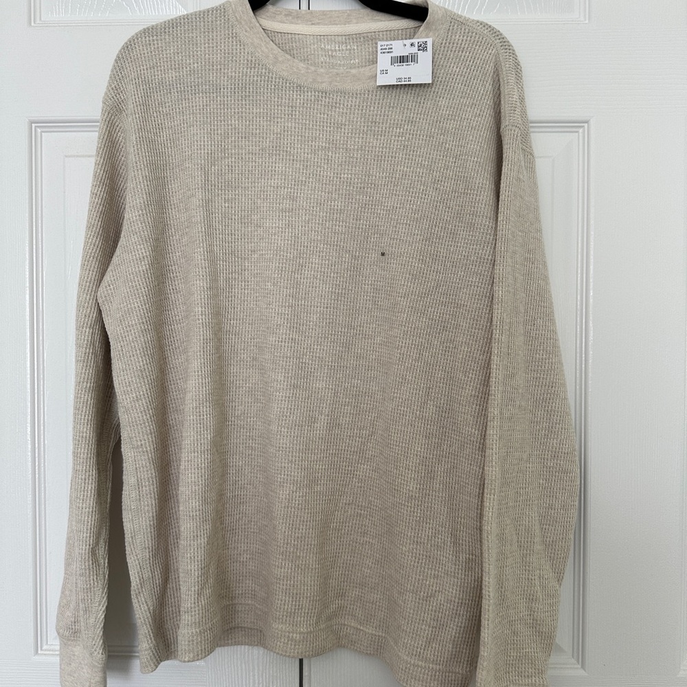 American Eagle Men's Cream Crewneck Thermal Sweater